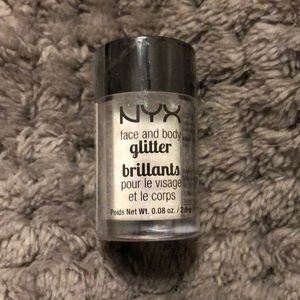 NYX Face and Body Glitter in Ice